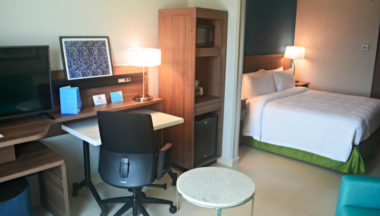 Fairfield Inn & Suites By Marriott Coatzacoalcos Esterno foto